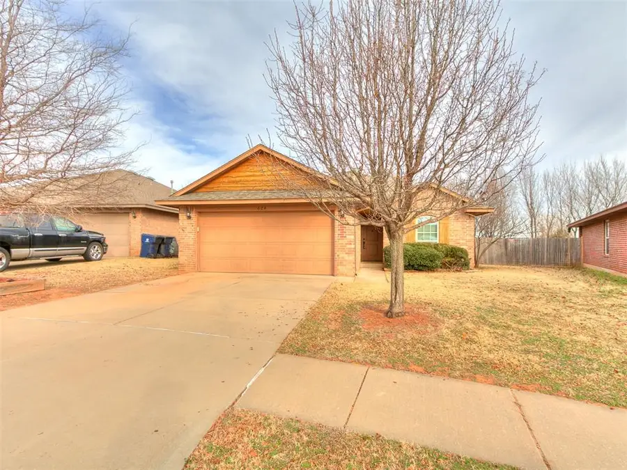 624 Inverleith Circle, Yukon, OK 73099 - #3