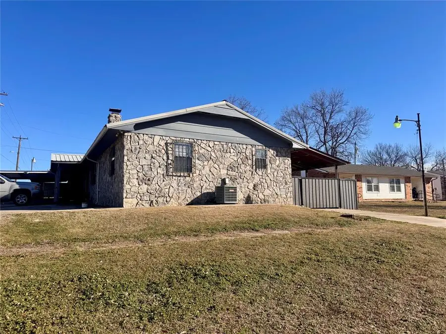 324 W 4th Street, Wewoka, OK 74884 - Image #3