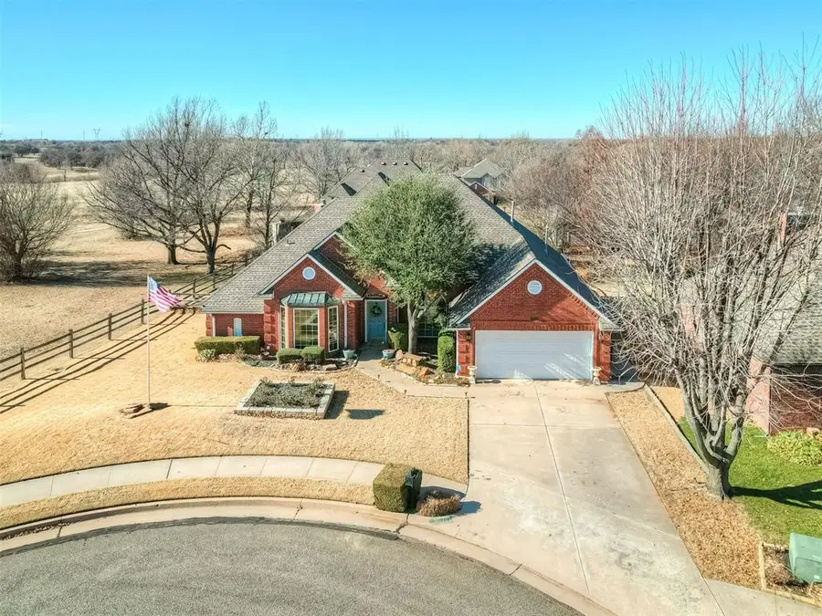 3901 Wildmeadow Court, Edmond, OK 73003 - Image #2