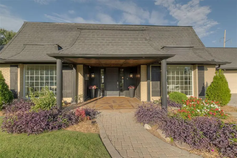 8625 Lakehurst Drive, Oklahoma City, OK 73120 - Image #3