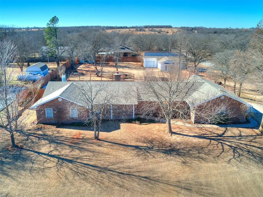 36701 Timber Road, Shawnee, OK 74804 - Image #1