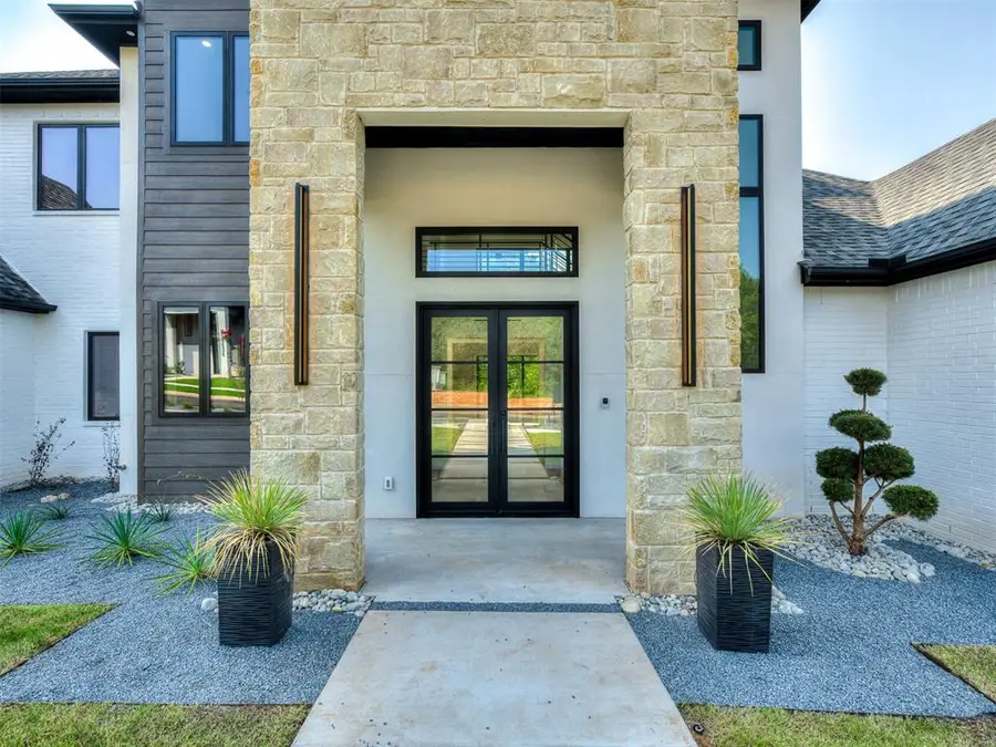 4424 Redbud Circle, Oklahoma City, OK 73111 - Image #2