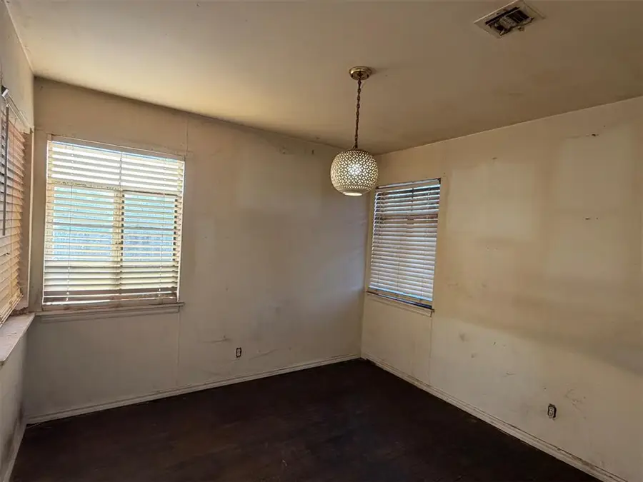 1716 Oxford Way, Oklahoma City, OK 73120 - Image #3