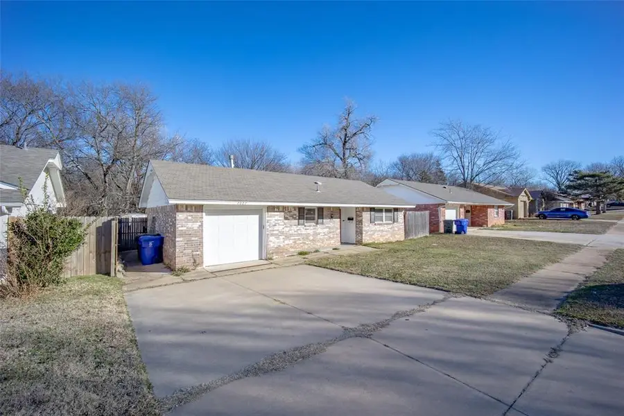 2027 Allenhurst Street, Norman, OK 73071 - Image #2