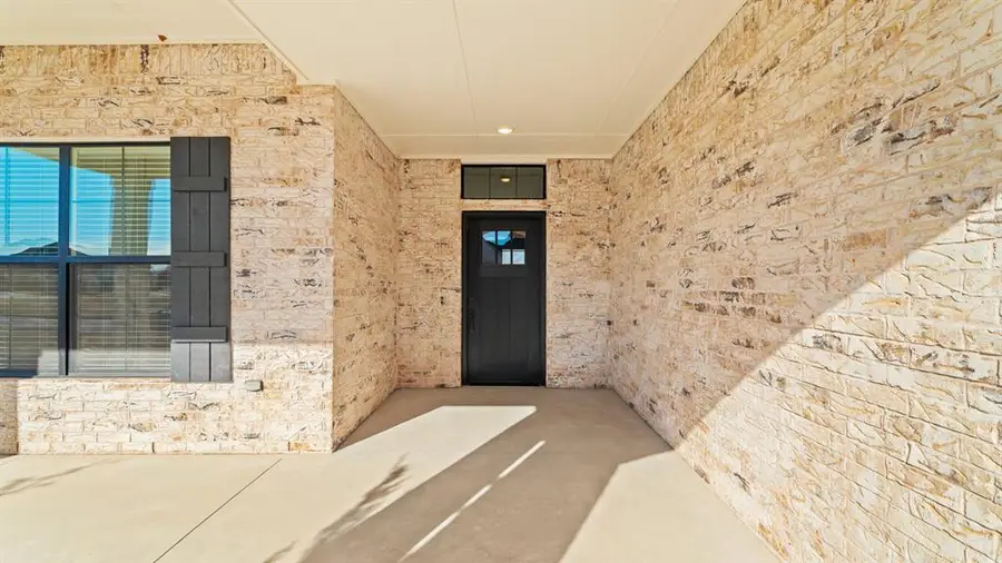 2805 Crystal Creek Drive, Yukon, OK 73099 - Image #3