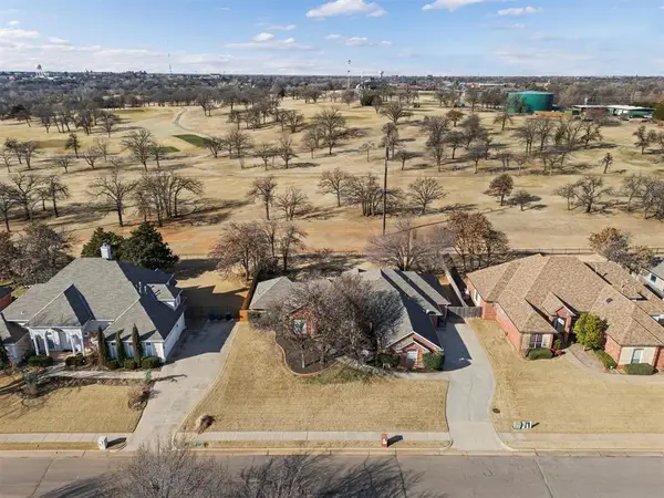1117 Outabounds Drive, Edmond, OK 73034
