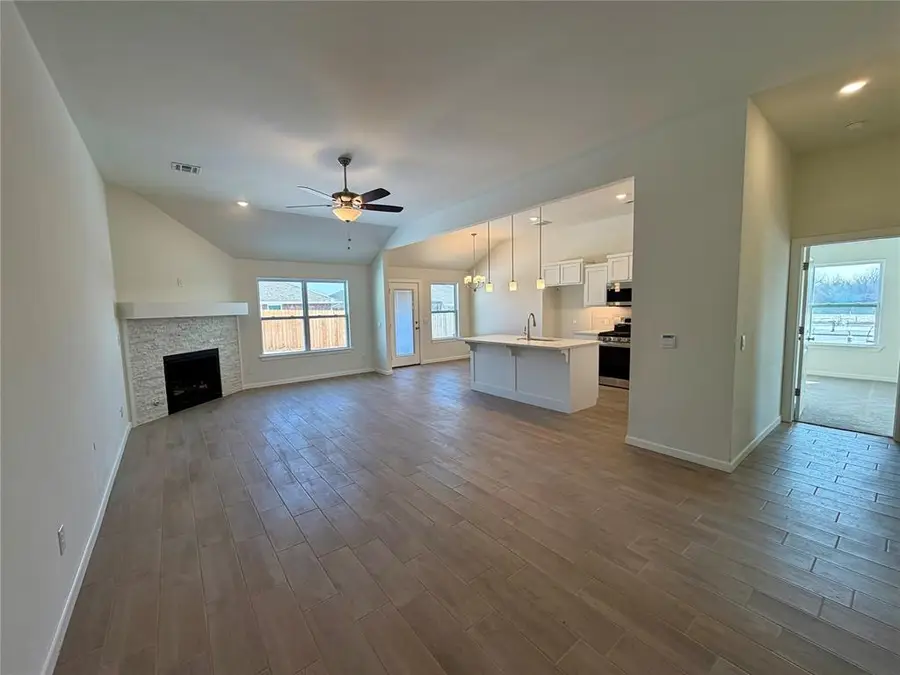 1108 Redwood Creek Drive, Yukon, OK 73099 - #2