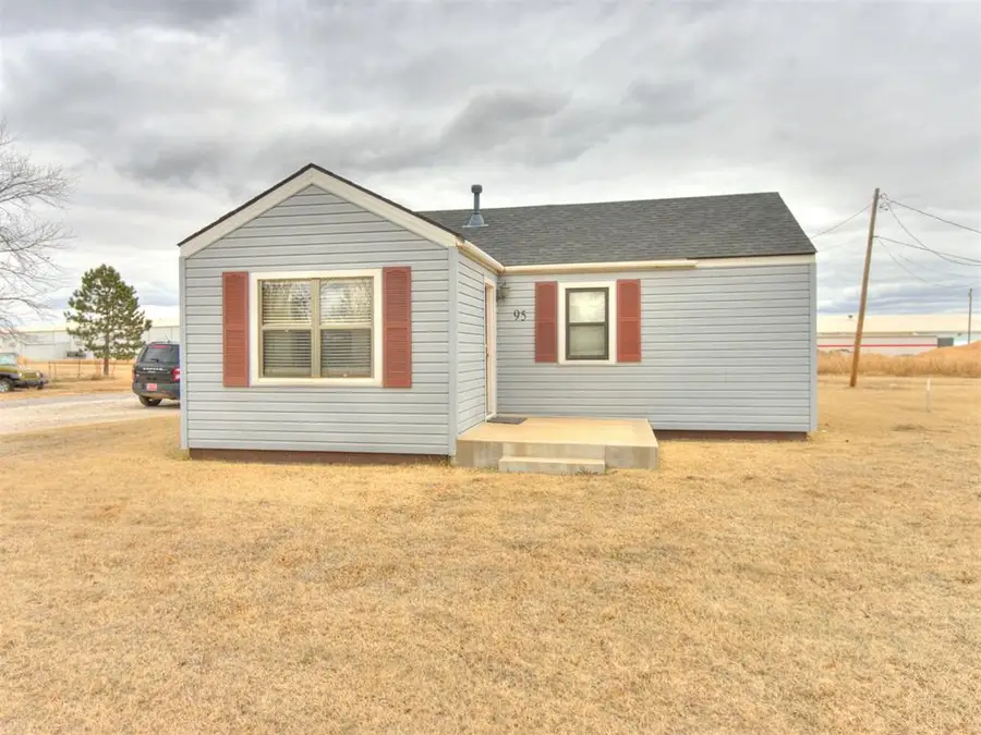 95 W Kansas Avenue, Okarche, OK 73762 - Image #3