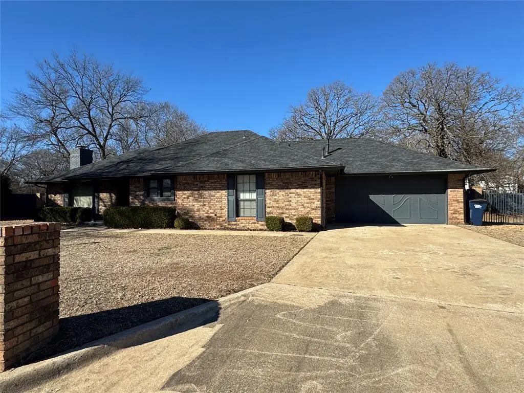 2449 Whispering Oak Drive, Seminole, OK 74868 - Image #1