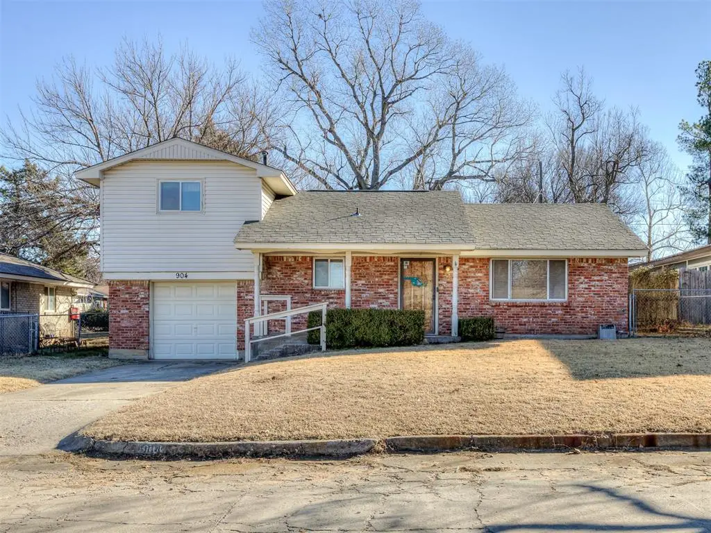 904 Oak Park Drive, Choctaw, OK 73020 - Image #1