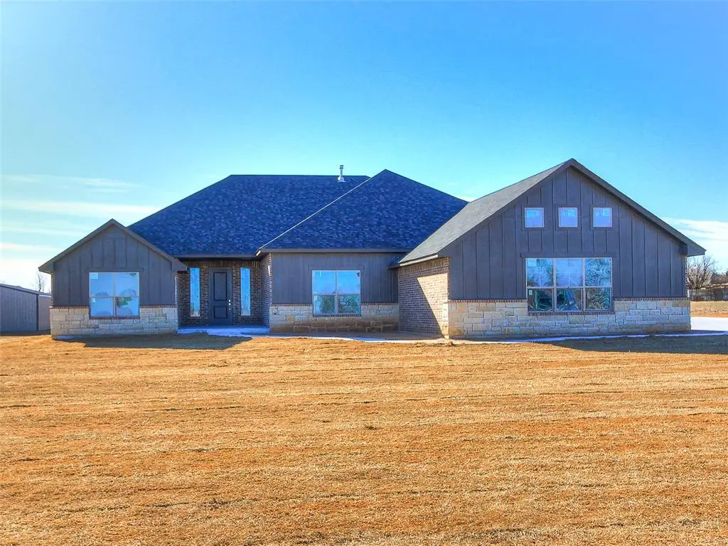 8681 Oak Tree Circle, Edmond, OK 73025 - Image #1