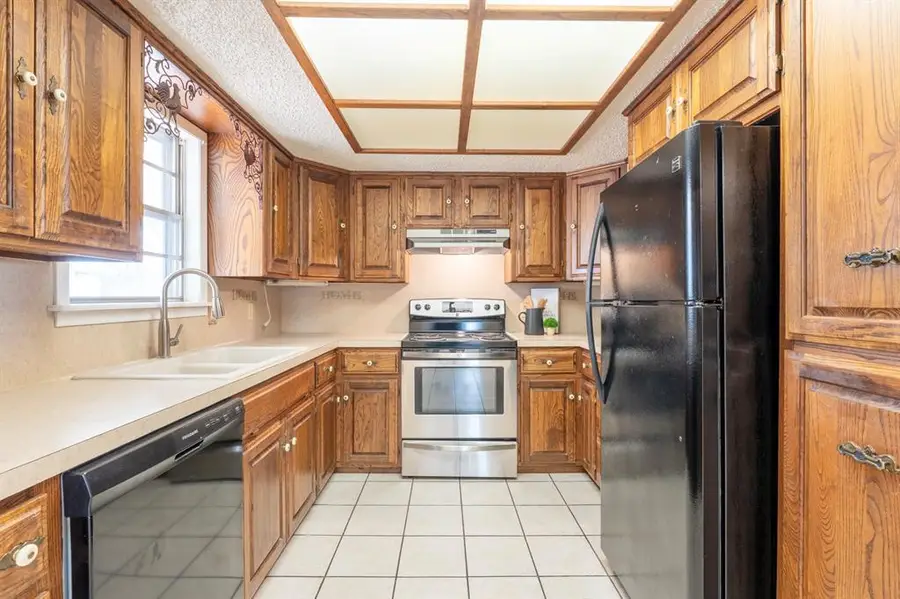 23973 Rangeline Road, Tecumseh, OK 74873 - Image #3