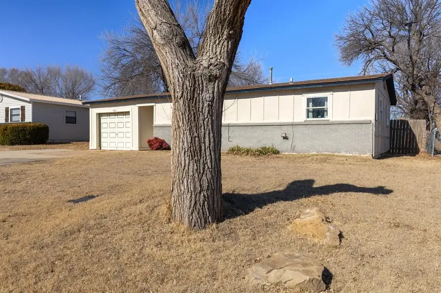 1411 NW Ozmun Avenue, Lawton, OK 73507 - #3