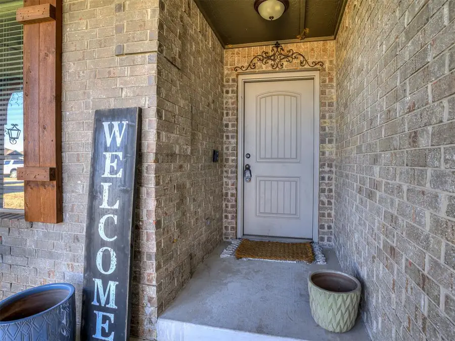 20550 Legacy Crossing, Harrah, OK 73045 - Image #3