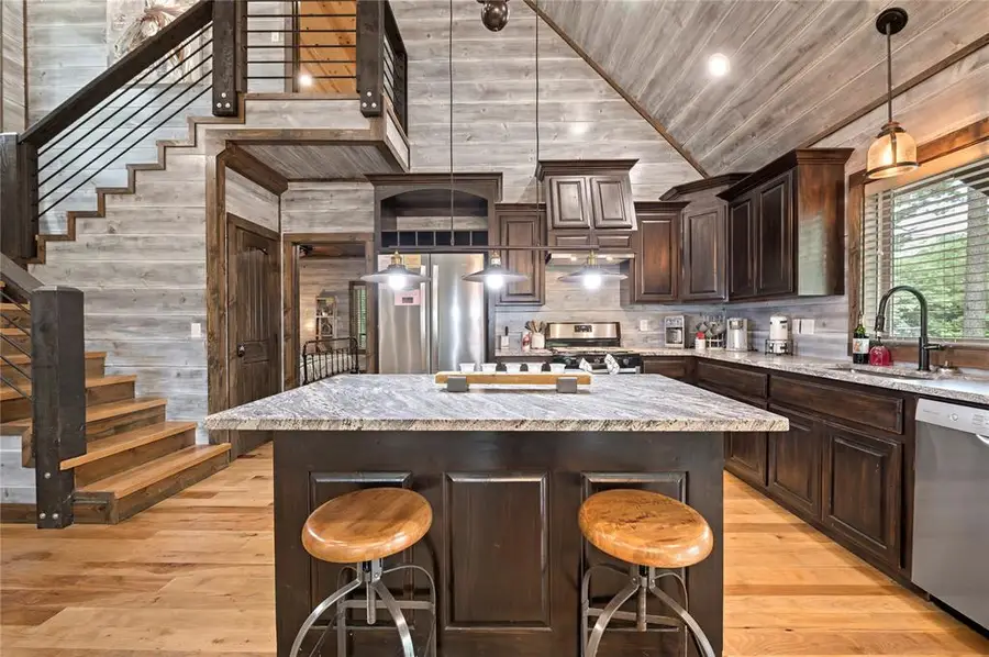 101 Scrub Oak Trail, Broken Bow, OK 74728 - Image #3