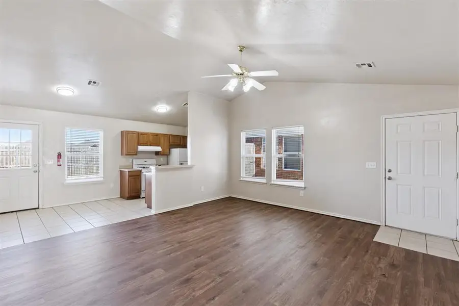 602 Welston Circle #604, Norman, OK 73071 - Image #2