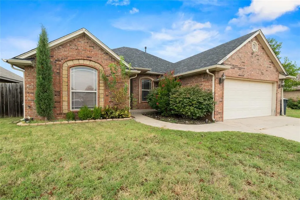 4909 Stag Horn Drive, Yukon, OK 73099 - Image #1
