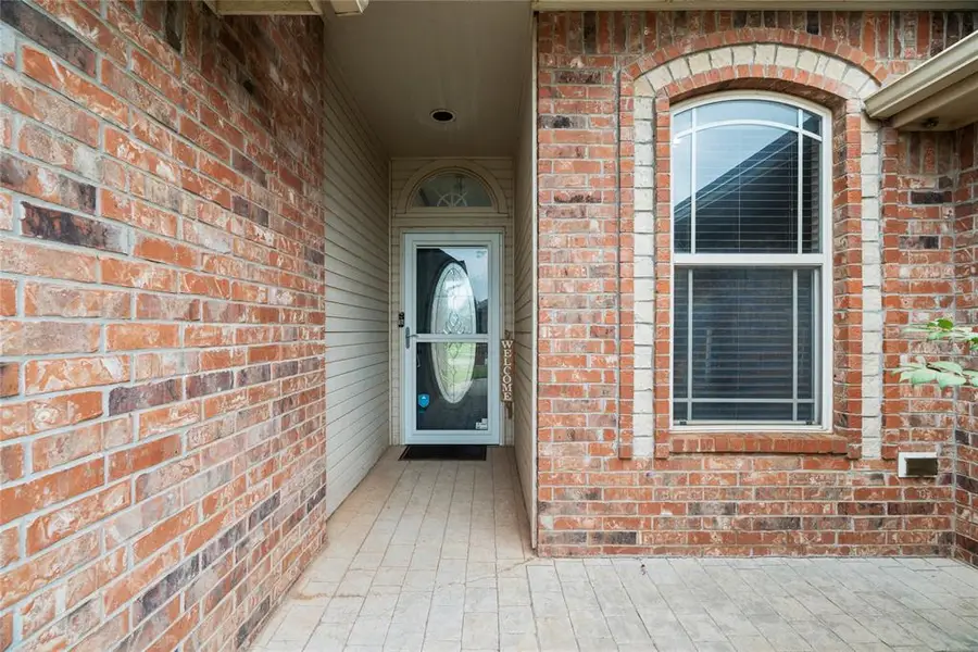 4909 Stag Horn Drive, Yukon, OK 73099 - Image #3