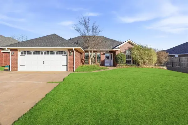 3208 Peacock Lane, Altus, OK 73521