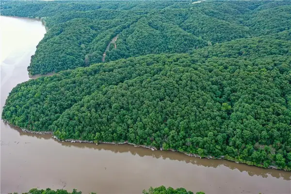 64004 E 222 Road, Wyandotte, OK 74370