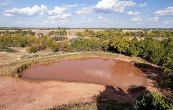 37207 Lake Road, Shawnee, OK 74801