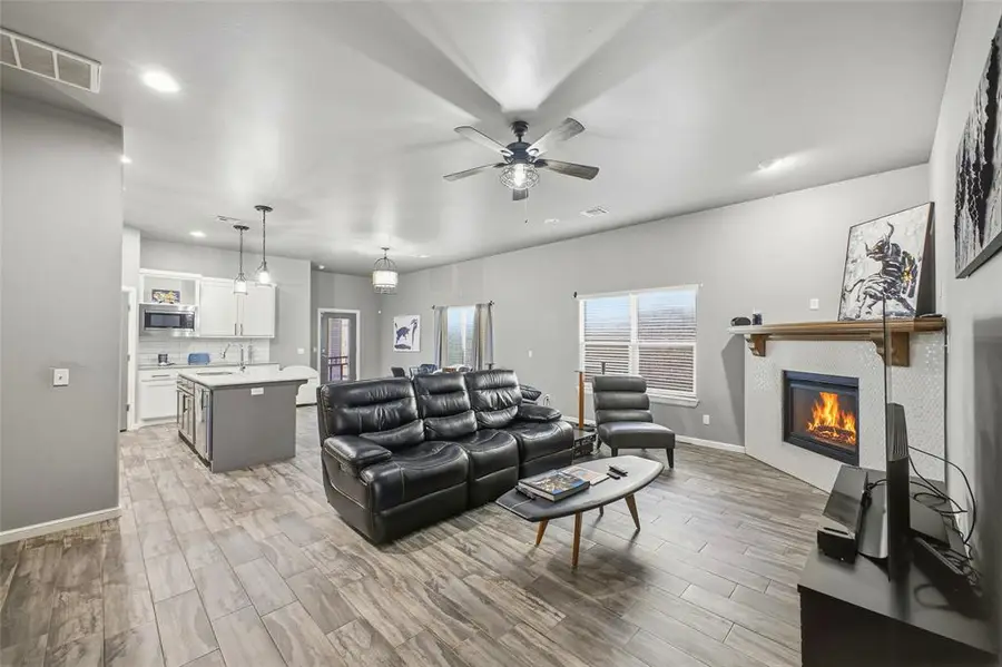 15813 San Clemente Drive, Edmond, OK 73013 - Image #3