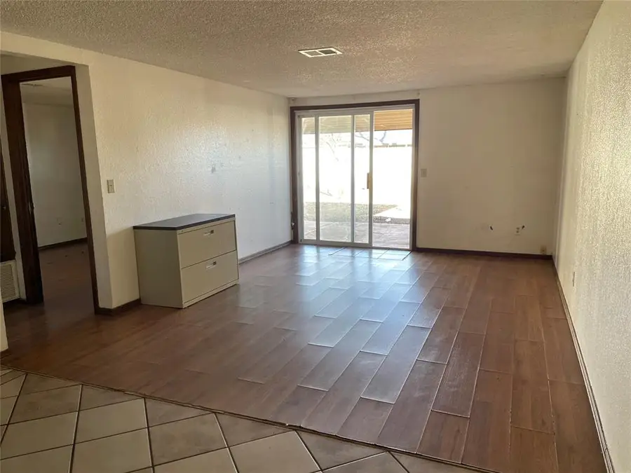 7523 NW 113th Place, Oklahoma City, OK 73162 - #2