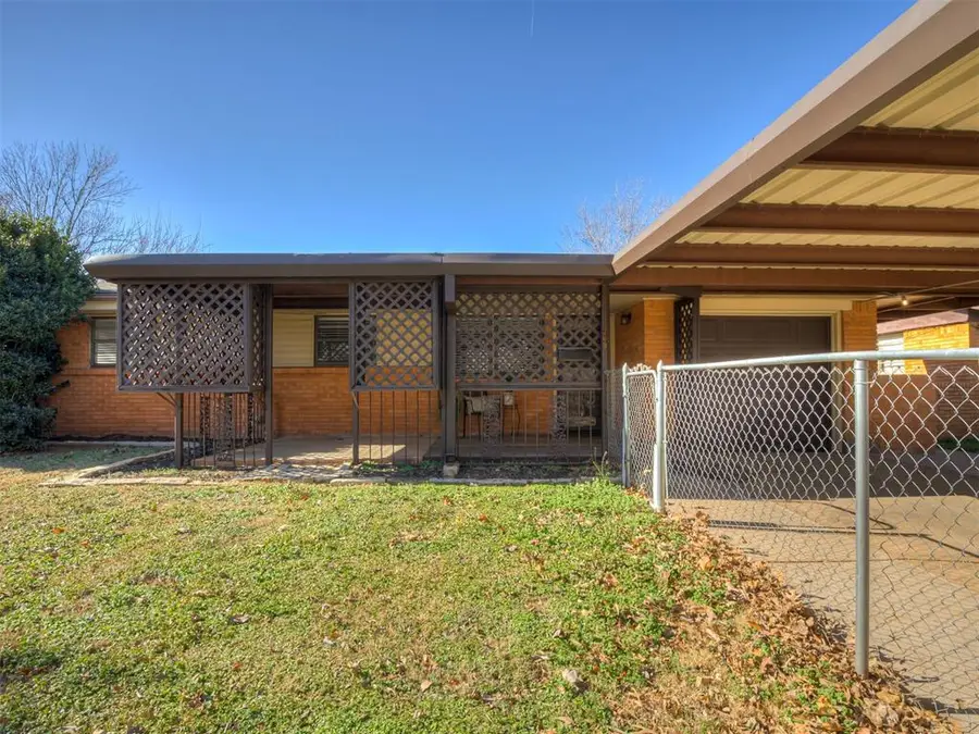 209 S Irving Drive, Moore, OK 73160 - Image #3