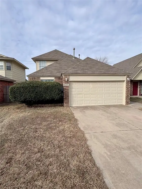 2407 Lakecrest Drive, Moore, OK 73170 - Image #1