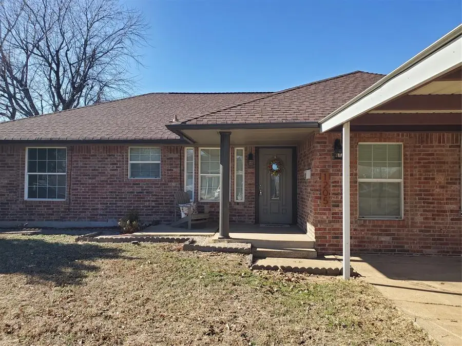 1205 S Howard Avenue, Moore, OK 73160 - Image #3