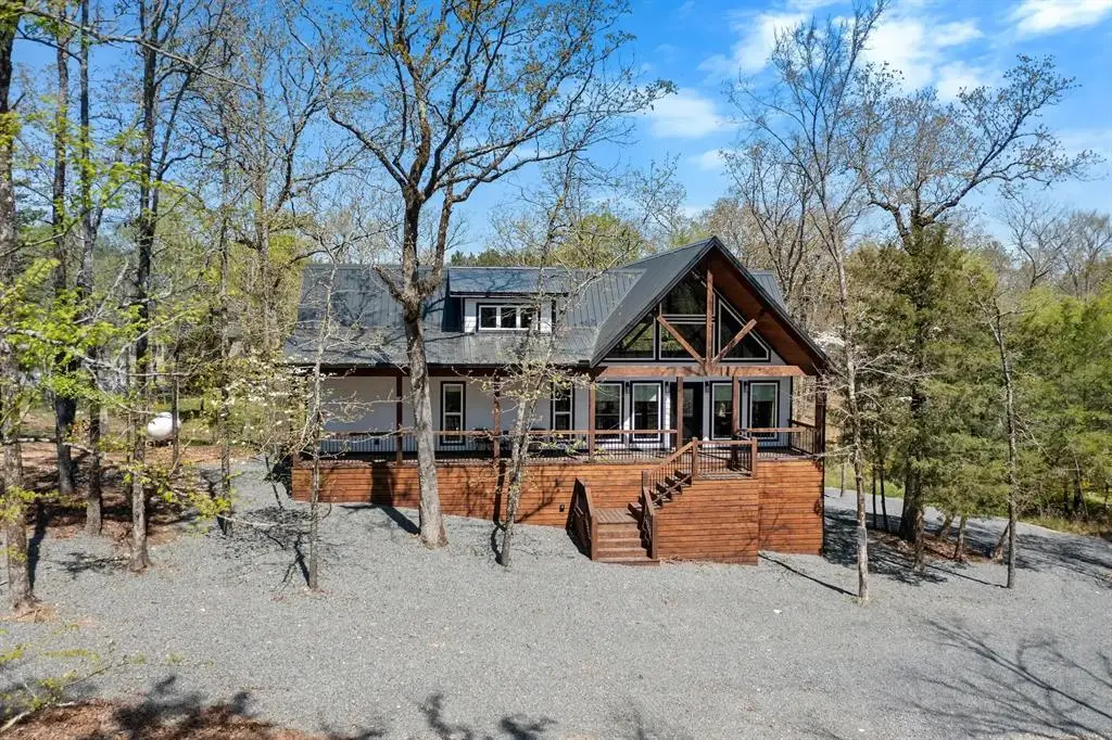 862 Hickory Post Road, Broken Bow, OK 74728 - Image #1