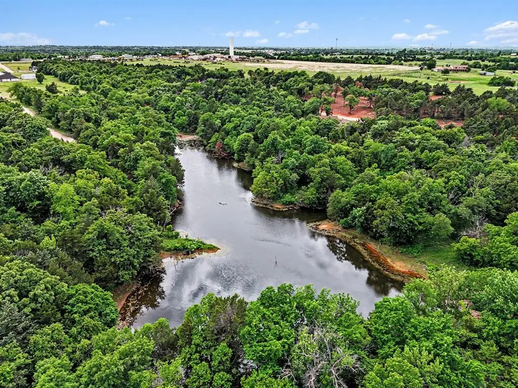 980 Creekside Trail, Guthrie, OK 73044 - #1