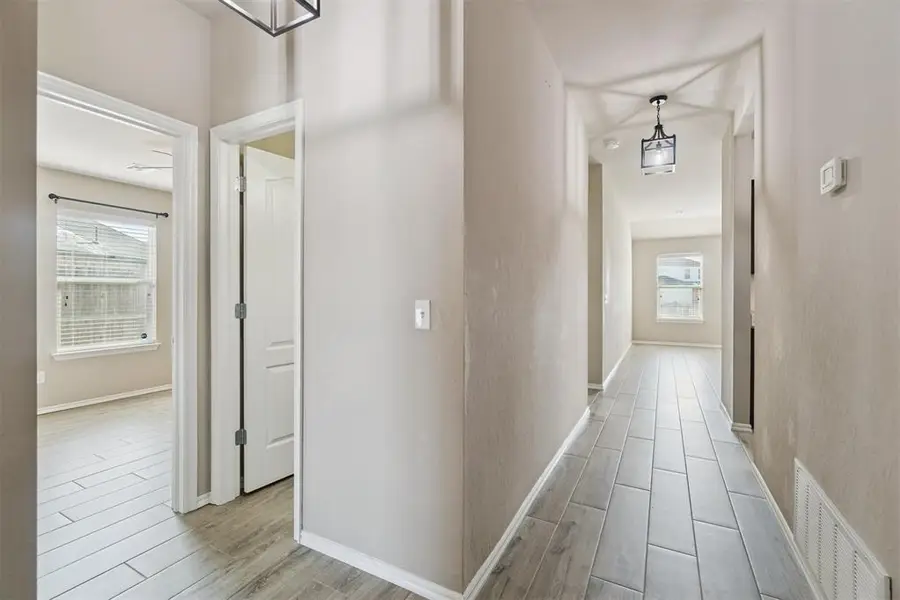 7305 Comrade Lane, Yukon, OK 73099 - Image #2