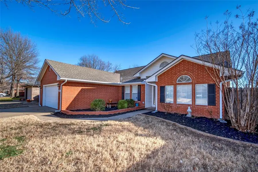 215 S Windsor Drive, Stillwater, OK 74074 - #2