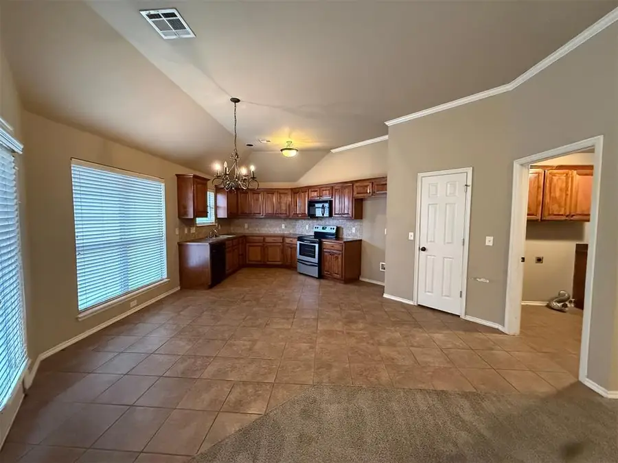 17037 Woodvine Drive, Edmond, OK 73012 - #2