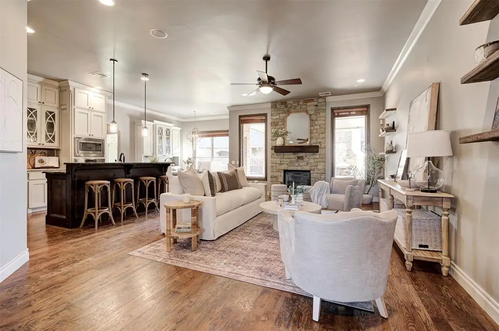 15304 Old Lake Lane, Edmond, OK 73013 - Image #1