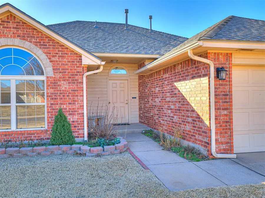 2512 SE 93rd Street, Moore, OK 73160 - Image #3