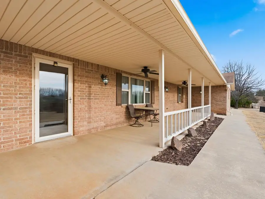 35619 EW 1400 Road, Konawa, OK 74849 - #2
