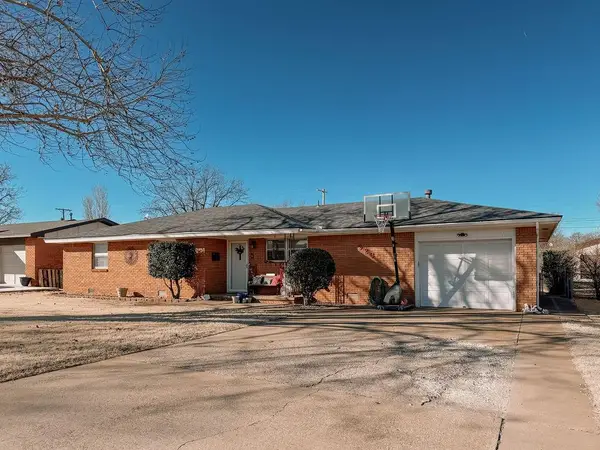 923 N Krest Drive, Weatherford, OK 73096