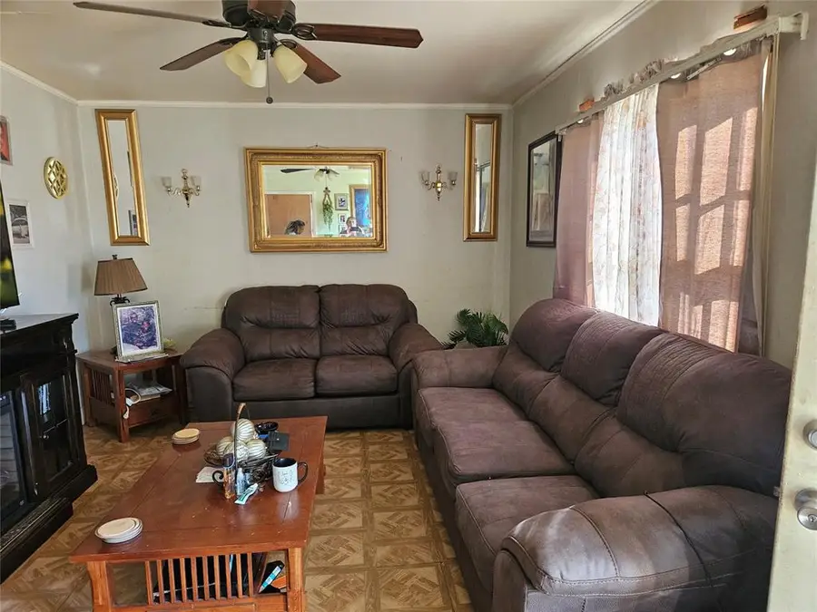 808 N 11th Street, Frederick, OK 73542 - Image #2