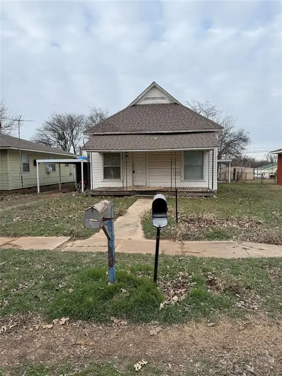 512 S Loy Street, Meeker, OK 74855