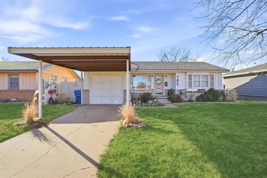 708 W 12th Street, Cordell, OK 73632 - Image #2