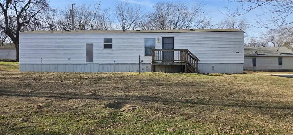 224 W 10th Street, Holdenville, OK 74848 - Image #1