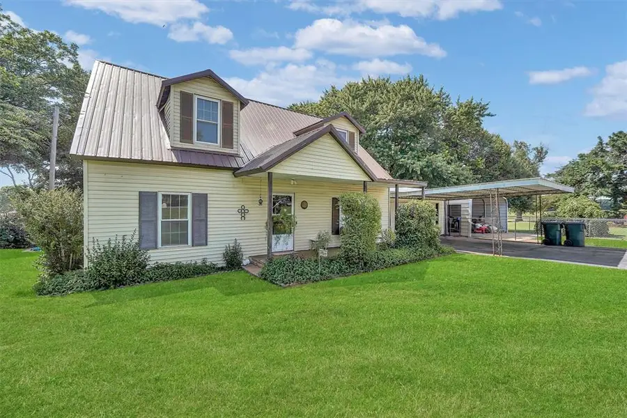 409 S Mcdonald Street, Dill City, OK 73641 - #3