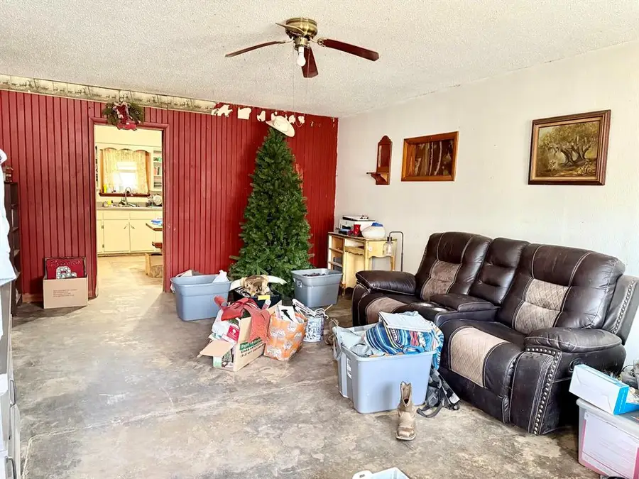 723 SE Avenue H, Idabel, OK 74745 - Image #3