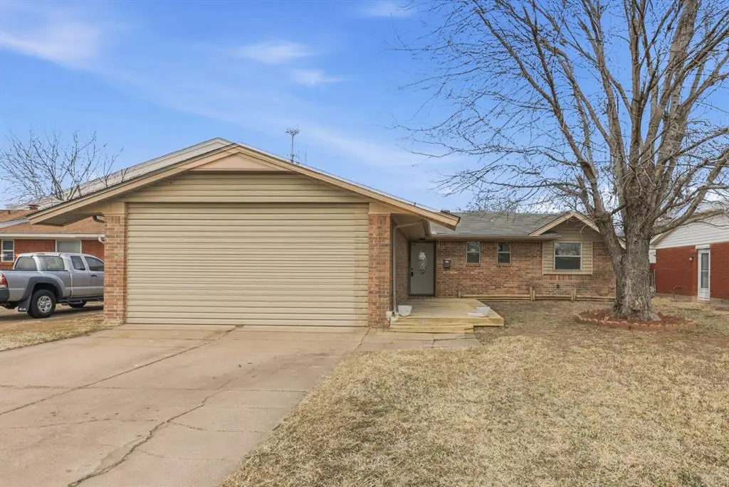 117 SW 6th Street, Moore, OK 73160 - #1