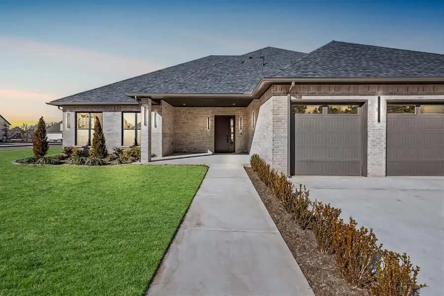 10049 SW 27th Street, Yukon, OK 73099 - #2