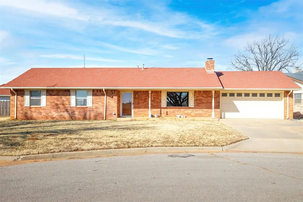 309 Connie Drive, Elk City, OK 73644 - Image #1