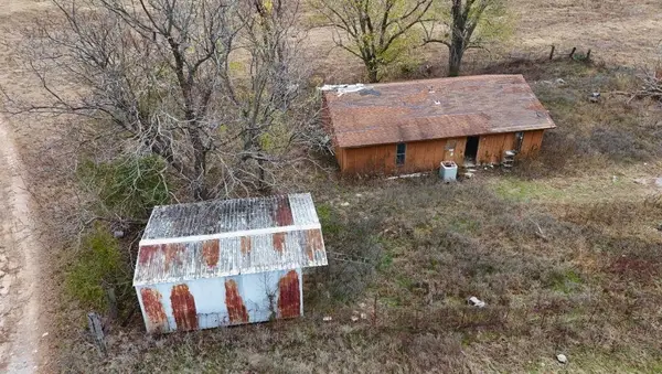 1526 Sandy Creek Road, Ardmore, OK 73401