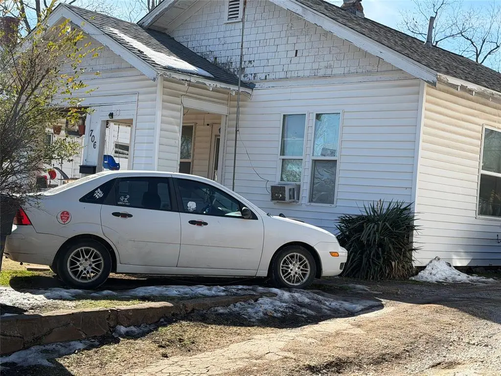 706 N Louisa Avenue, Shawnee, OK 74801 - Image #1